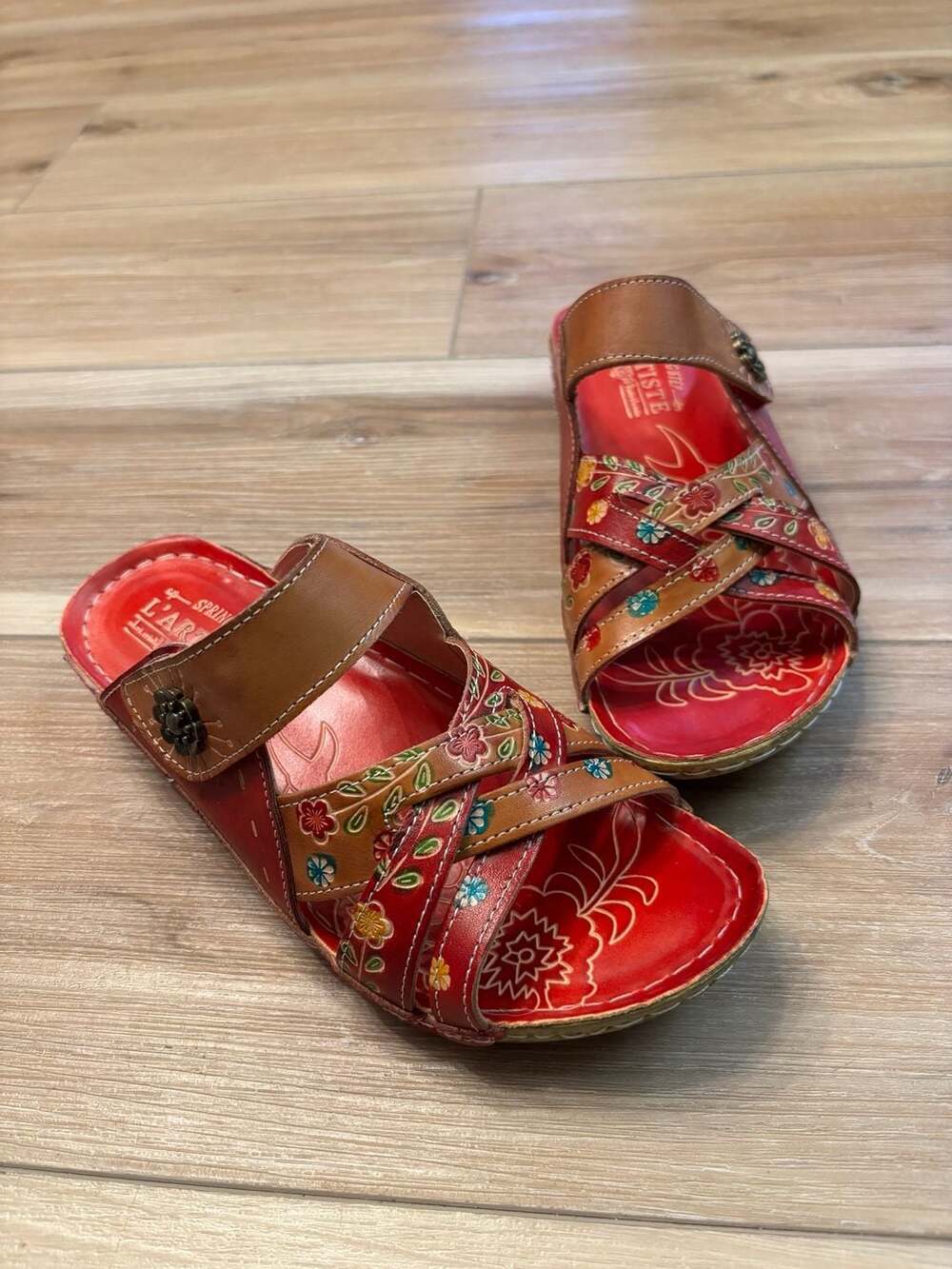 L'Artiste by Spring Step Leigh Red Multi Hand-Painted Leather Wedge Slide Sandal